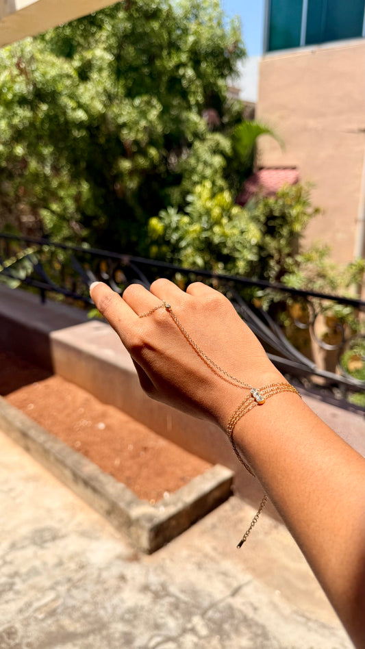 Sun link hand chain